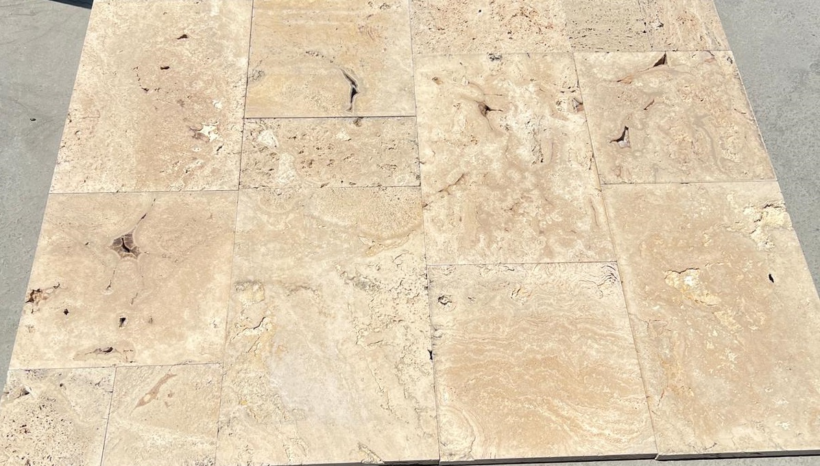 French Pattern x 3 Travertine 12.50 USD / m2